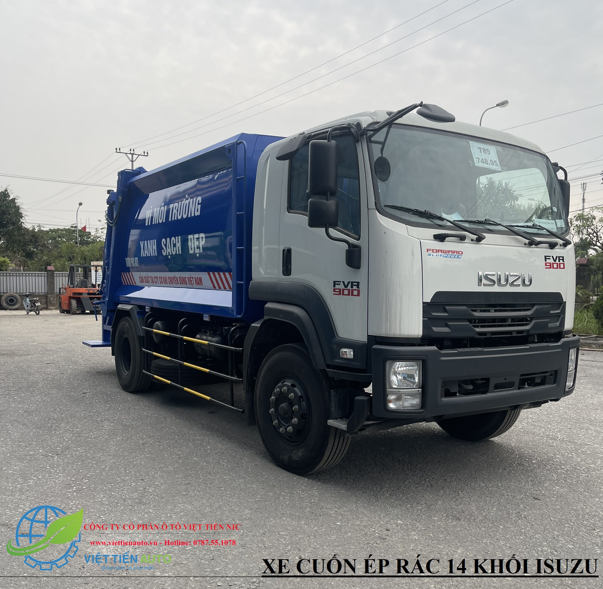 The garbage truck has a 14-cubic-meter container, an Isuzu with a 6-ton capacity.